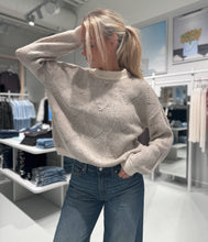 Last inn bildet i Galleri-visningsprogrammet, PCJENNA Pullover - Whitecap Gray
