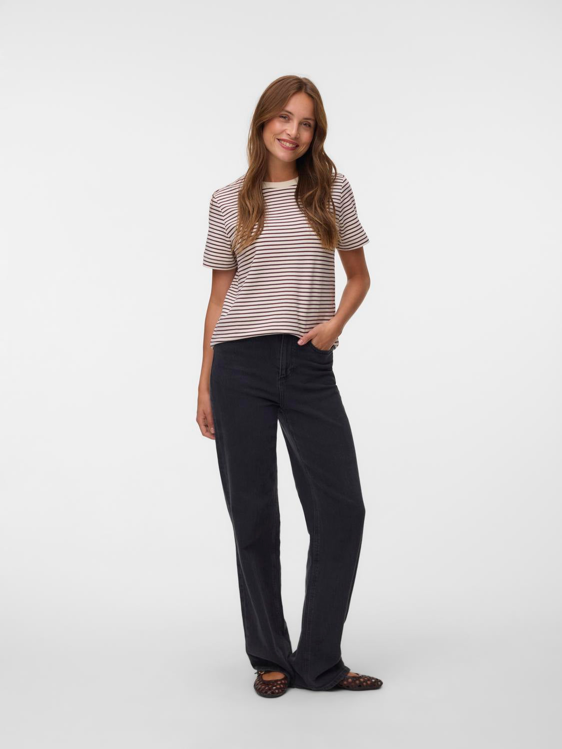 model_shot-front