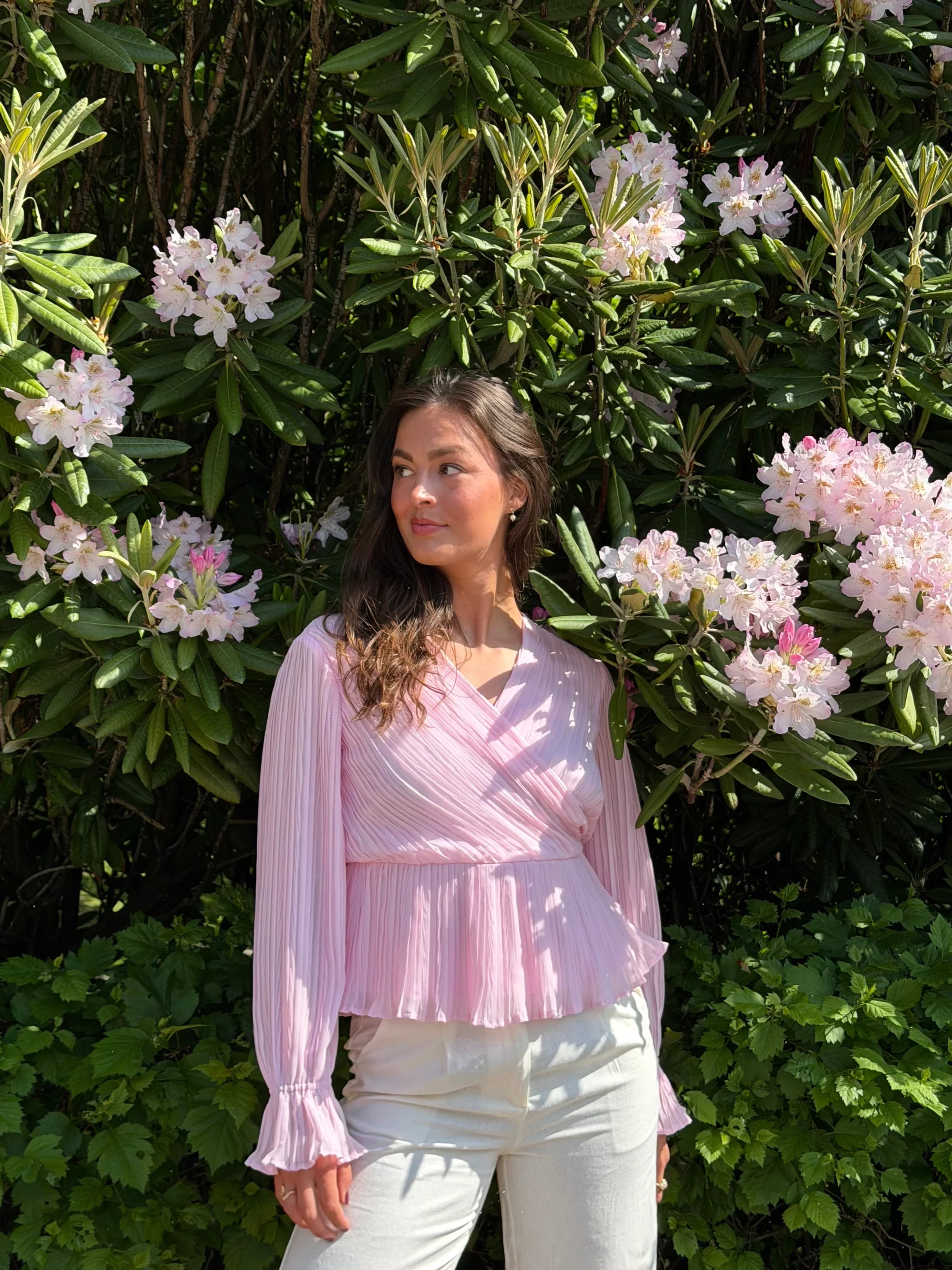VMDORA Top - Pink-A-Boo
