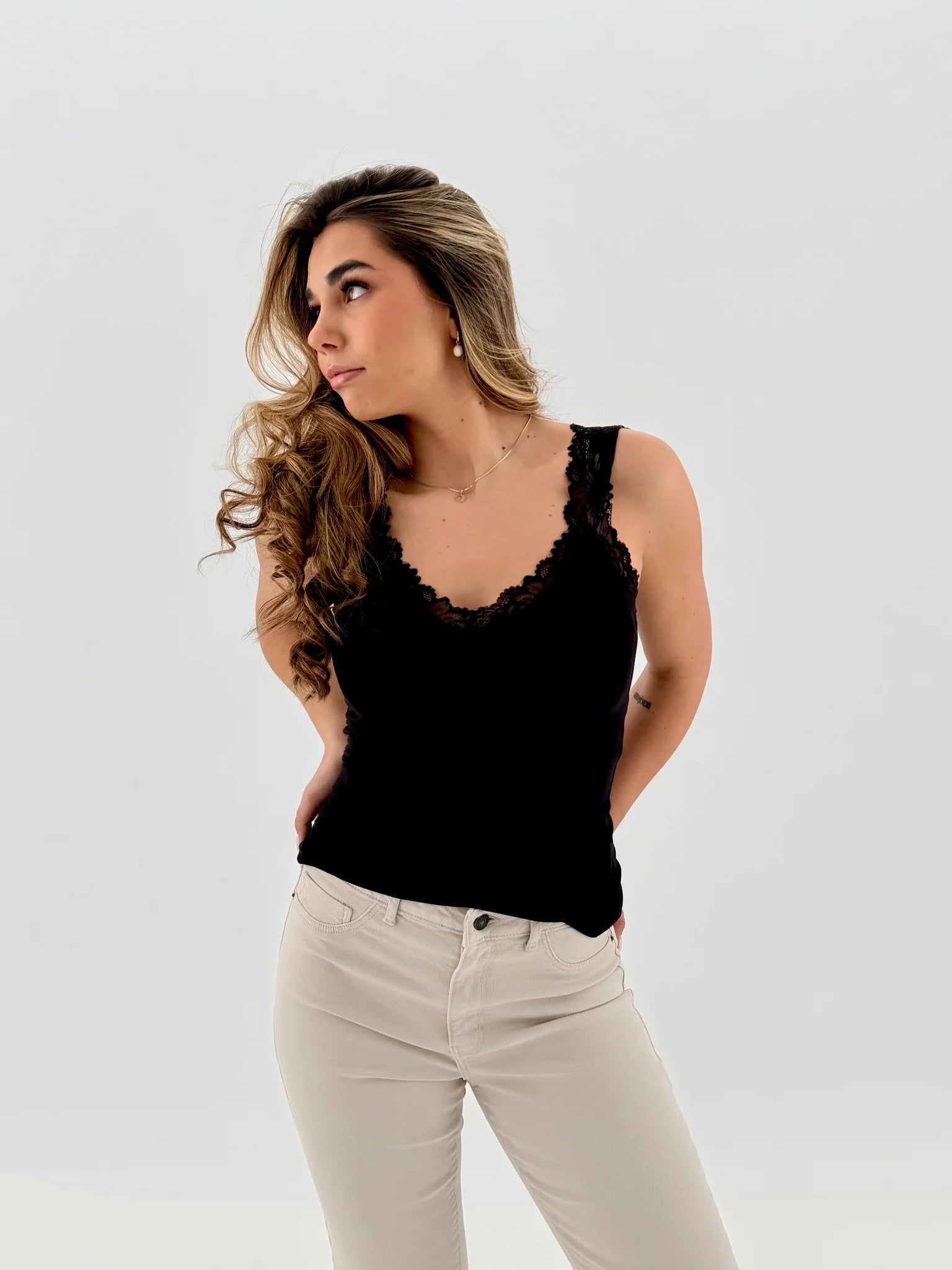 VMROSA Top - Black