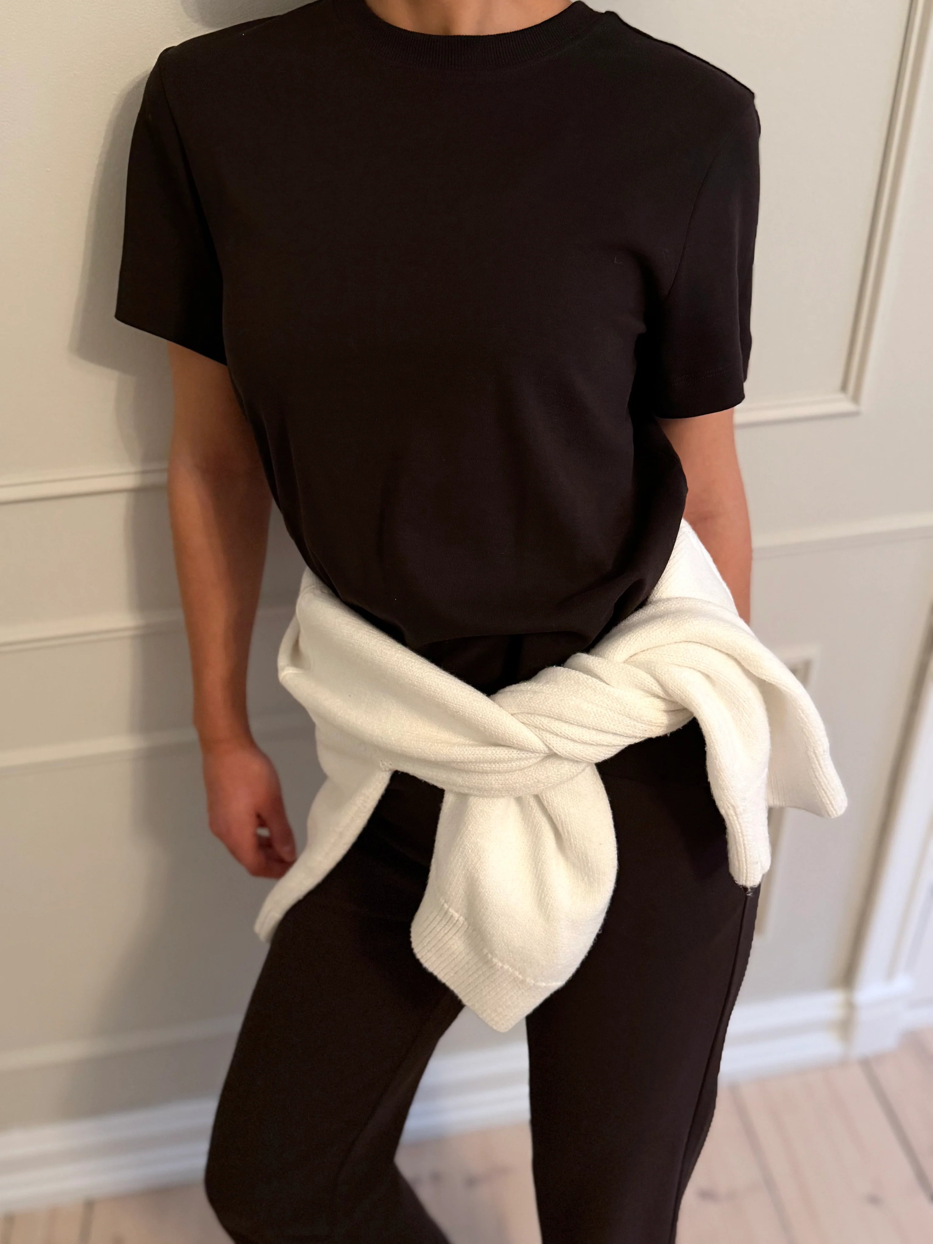 AWNAIMA T-Shirt - Chocolate Torte