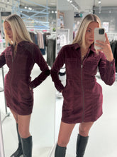 Last inn bildet i Galleri-visningsprogrammet, NMNISE Short Dress - Windsor Wine
