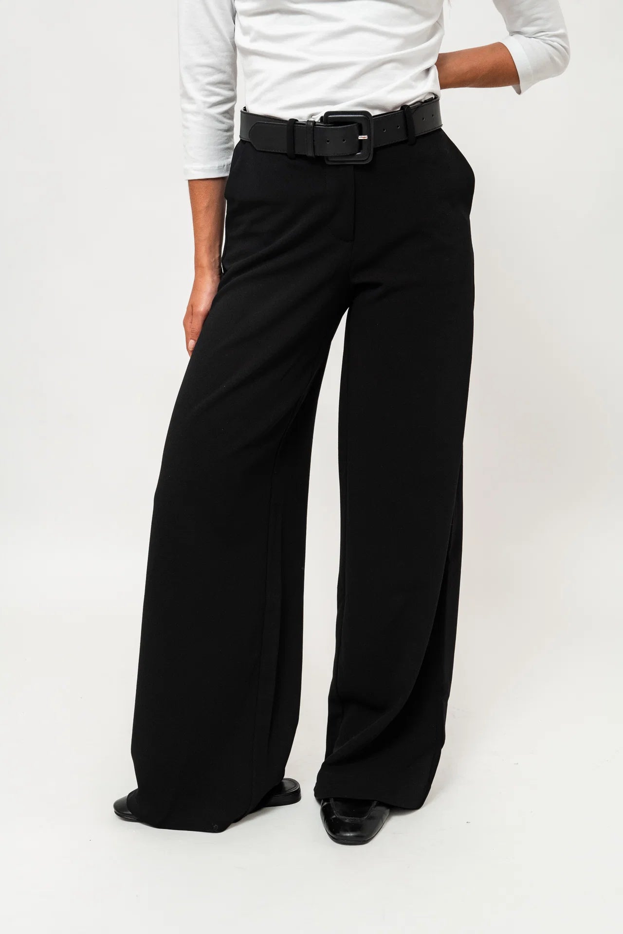 VMZAMIRA Wide  Trousers - Black