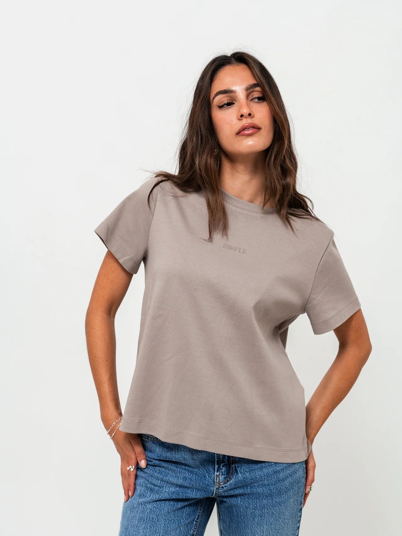 AWNAIMA T-shirt - Moon Rock