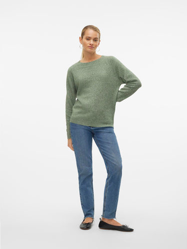 model_shot-front_full