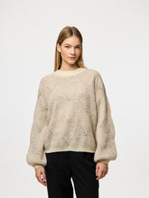 Last inn bildet i Galleri-visningsprogrammet, model_shot-front
