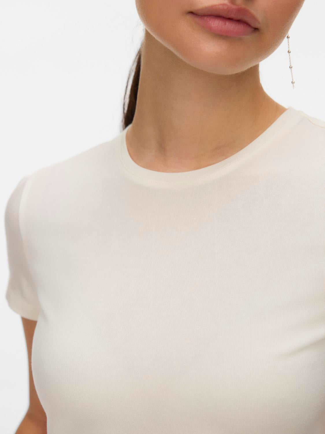 model_shot-detail