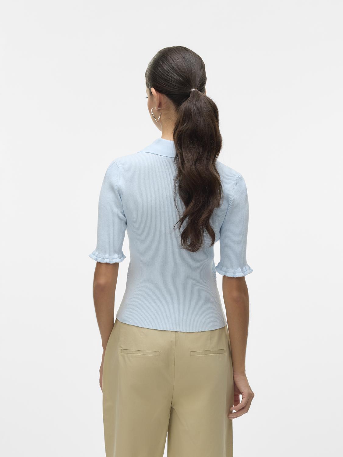model_shot-back