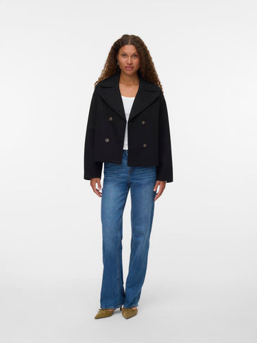 model_shot-front