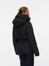 Last inn bildet i Galleri-visningsprogrammet, model_shot-back
